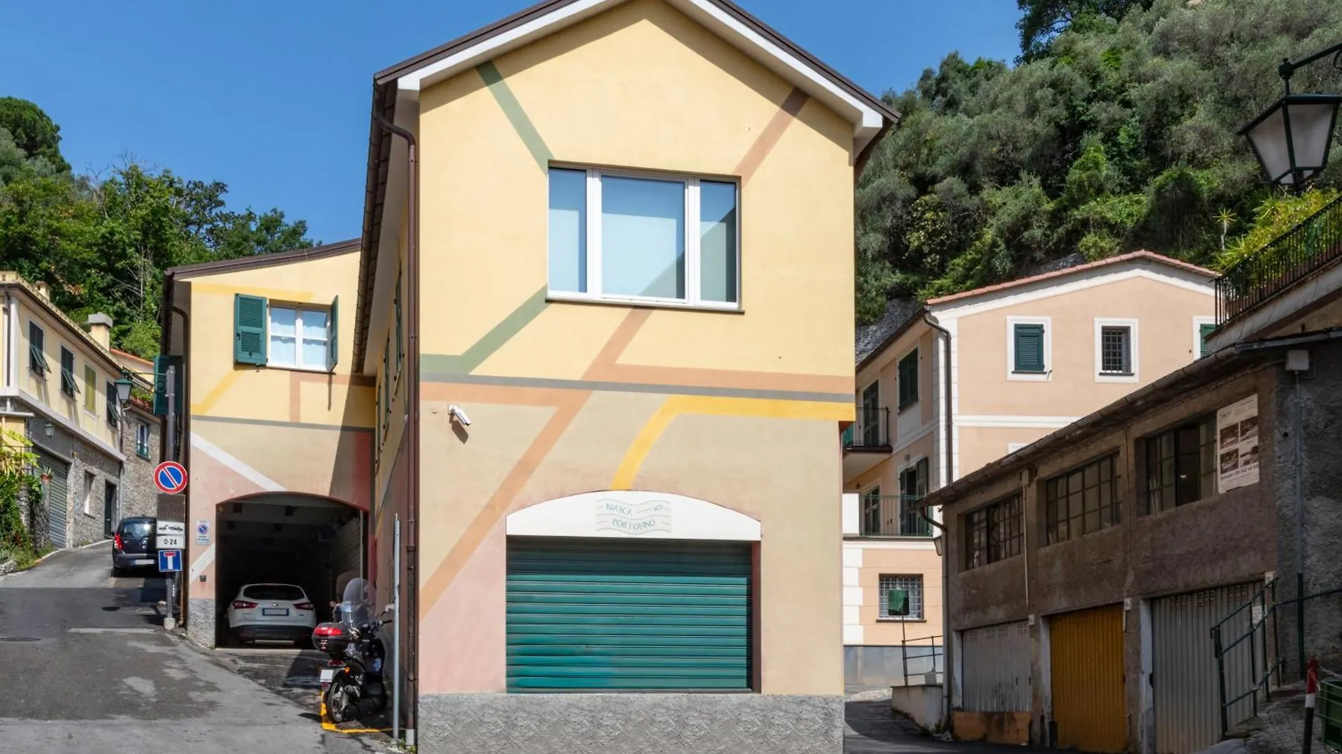 Apartment Ferienwohnung Joivy Charming Portofino 3-Bed Retreat Italien
